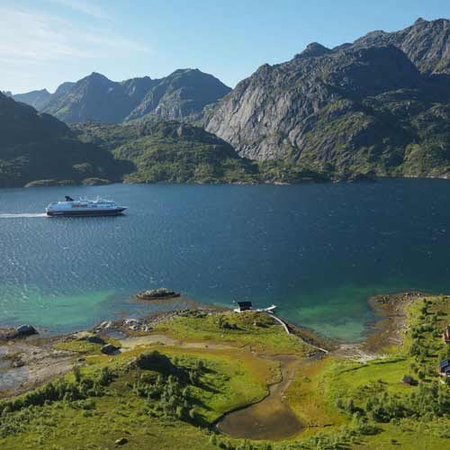 Hurtigruten-Trym_Ivar_Bergsmo-Ship_2