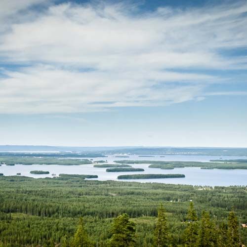 Imagebank_Sweden-Jacque_de_Villiers-lake_siljan
