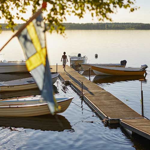 Lake in Sweden ©Clive Tompsette