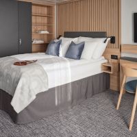 Junior Suite Balkon Schlafbereich © Havila Kystruten/Johan Holmquist