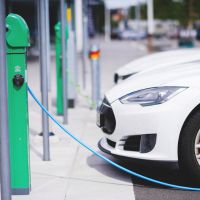 E-Auto an Ladesäule © Simon Paulin/imagebank.sweden.se