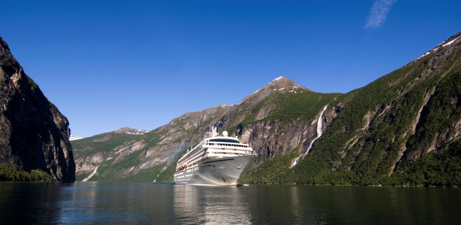 Cruise ship, Geirangerfjord Photo: Innovation Norway/Terje Rakke Cruise ship, Geirangerfjord Photo: Innovation Norway/Terje Rakke